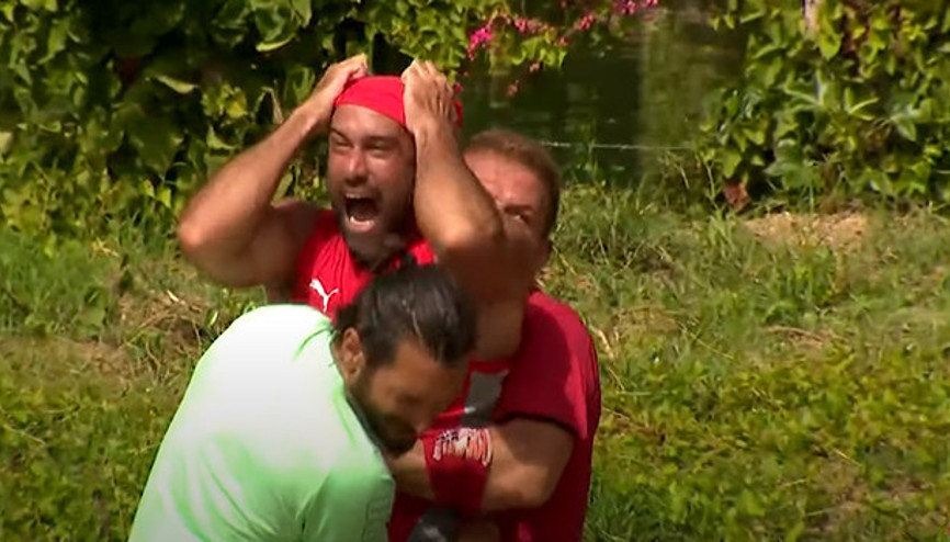 Survivor yeni bölüm fragmanında büyük kavga Çağrı gönüllülere saldırdı, takım arkadaşları durduramadı... İşte o anlar