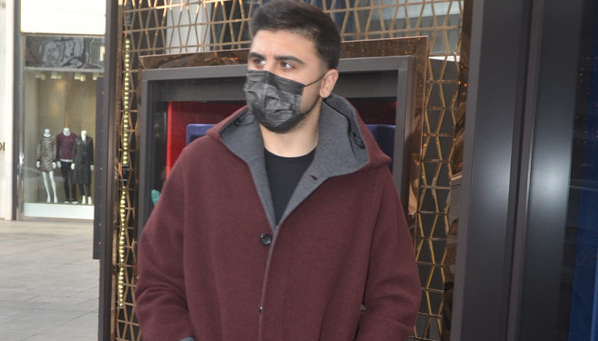 Kolaya kaçmış (Ozan Tufan)