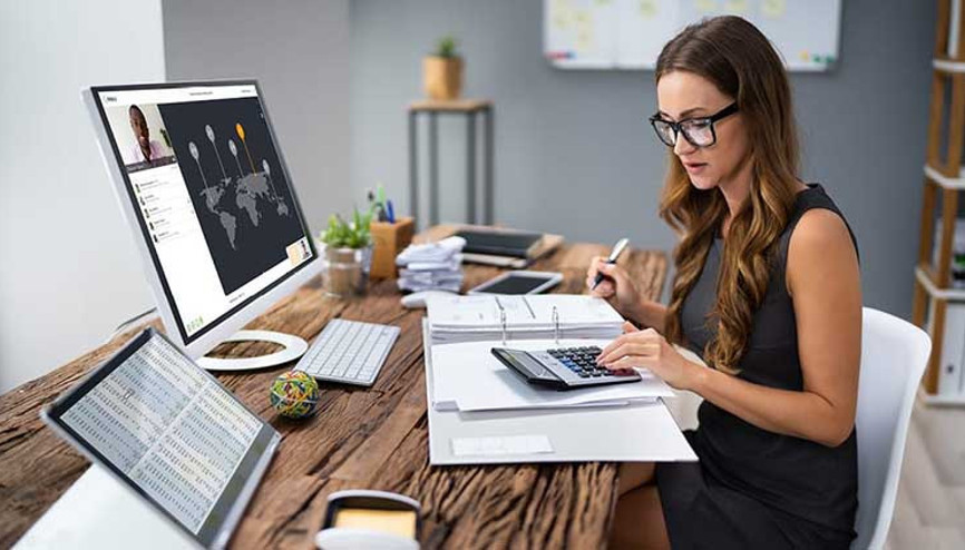 Görüntülü toplantılarda şık olmanın yolları