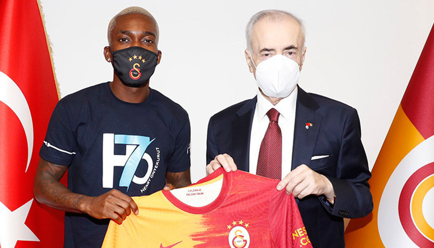 Galatasarayın yeni transferi Henry Onyekurunun menajerinden Fenerbahçe açıklaması
