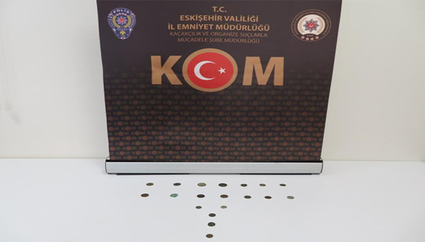 Tarihi eser operasyonunda 19 sikke ele geçirildi