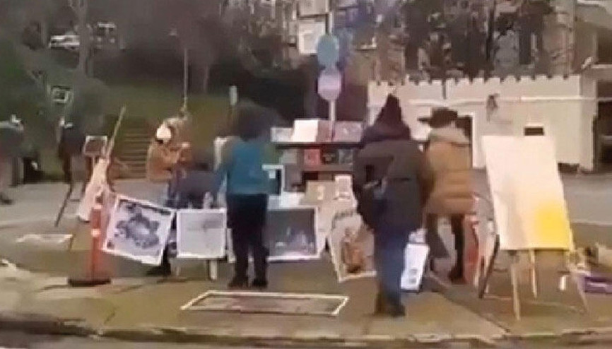 Son dakika: İstanbul Valiliği açıkladı Kabe fotoğrafını yere seren 5 kişi gözaltına alındı Son dakika: İstanbul Valiliği açıkladı Kabe fotoğrafını yere seren 5 kişi gözaltına alındı