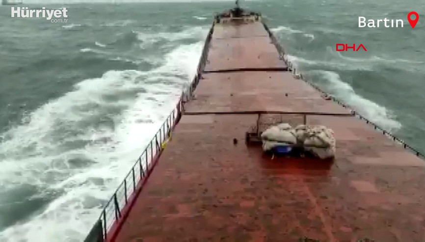 Batan kuru yük gemisinde yaşanan dehşetin görüntüleri ortaya çıktı Batan kuru yük gemisinde yaşanan dehşetin görüntüleri ortaya çıktı