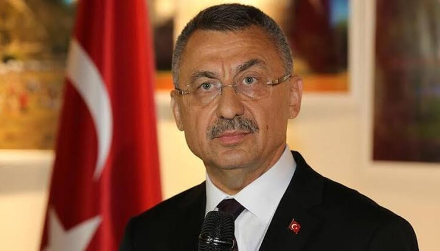 Fuat Oktaydan Kabe fotoğrafının yere serilmesine tepki