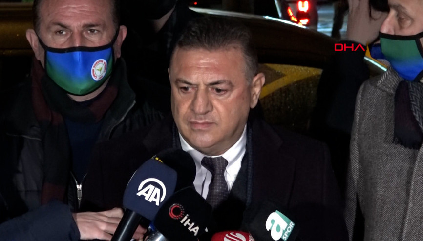 Hasan Kartal: Herhalde Sumudica Rumence küfür etti, hakem de anladı attı