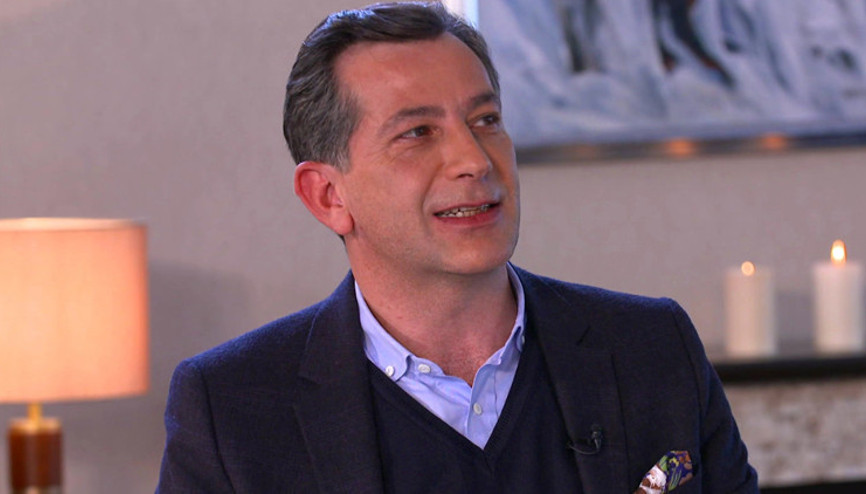 Deniz Bayramoğlunun Ahu Gözlerini Sevdiğim Performansı