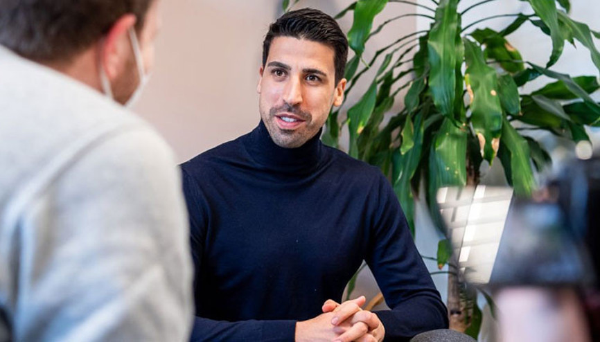 Hertha Berlin, Sami Khedirayı transfer etti