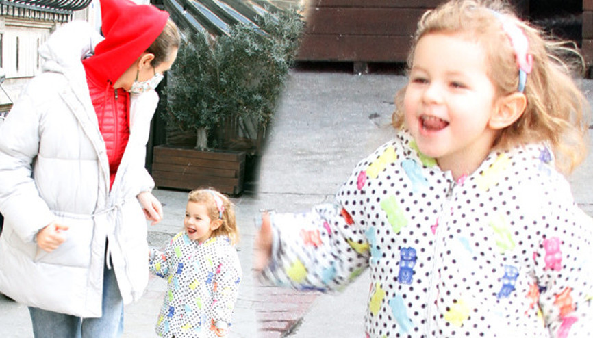 Polis geliyor kaçalım anne