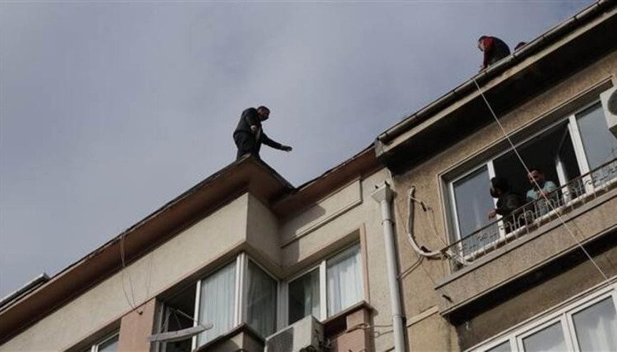80inci intihar girişimi: Parayı alınca vazgeçiyor