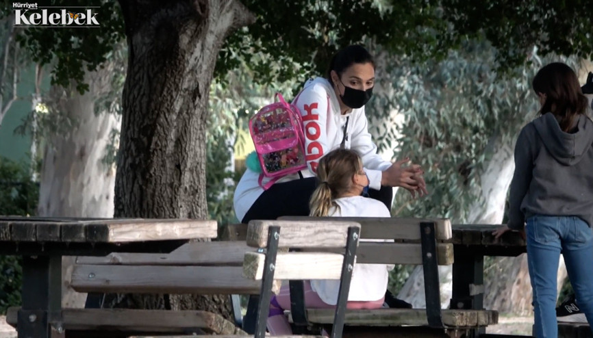 Süper anne kızıyla gezintide