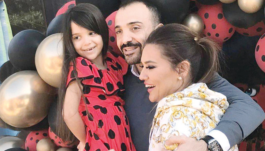 Demet Akalının kızı Hira 7 yaşında