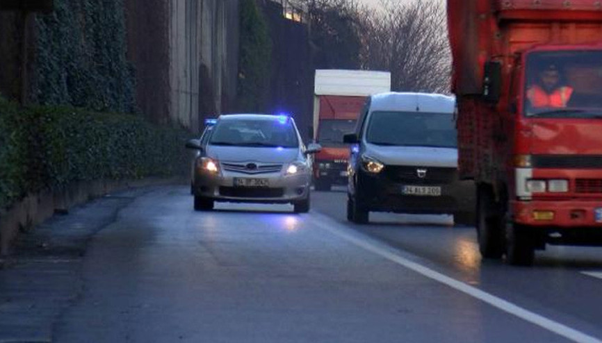 İçişleri yasaklamıştı, çakarlı araçlar yine ortaya çıktı İçişleri yasaklamıştı, çakarlı araçlar yine ortaya çıktı