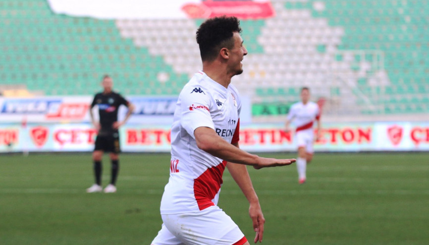 Antalyaspor’da gençler göz kamaştırıyor Gökdeniz Bayrakdar...