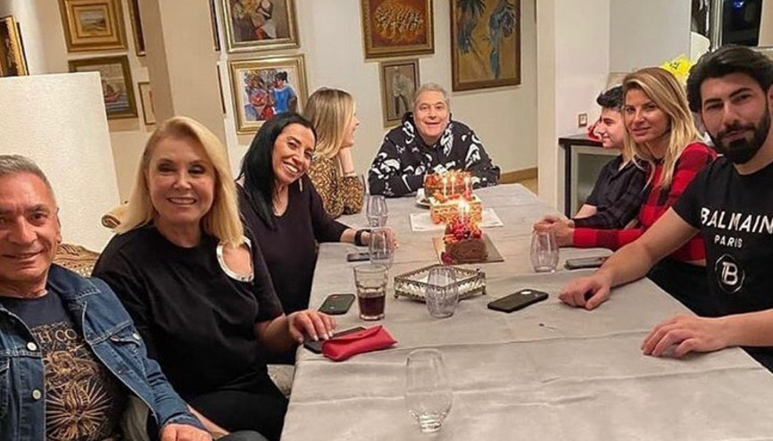 Mehmet Ali Erbil yeni yaşını eski eşleriyle kutladı