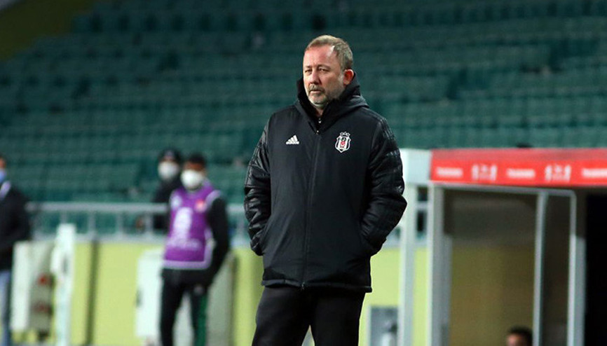 Beşiktaşta Sergen Yalçından maç sonu sözleşme itirafı Beni rahatsız ediyor