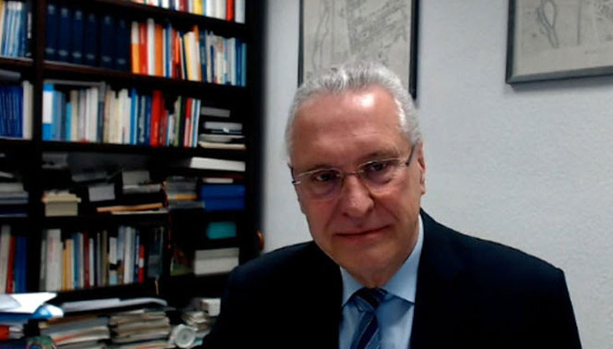 ‘Müslümanların birinci sınıfta din dersi alma hakları var’
