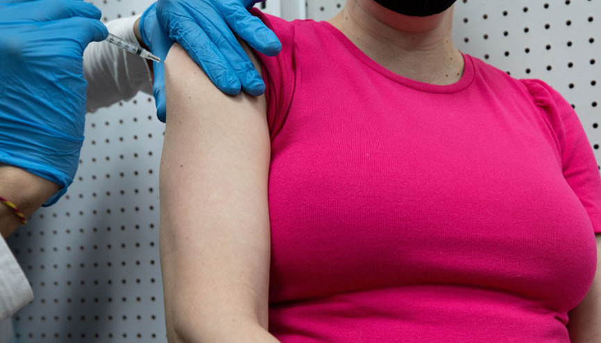 Aşı sırası gelmeden aşı yaptırdılar