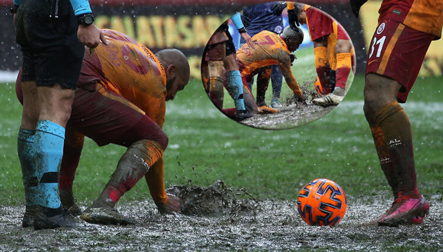 Galatasaraydan zemin açıklaması Camiadan özür diliyoruz Galatasaraydan zemin açıklaması Camiadan özür diliyoruz