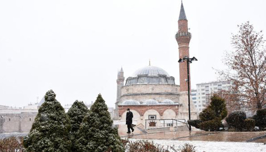 Sivasta kar yağışı