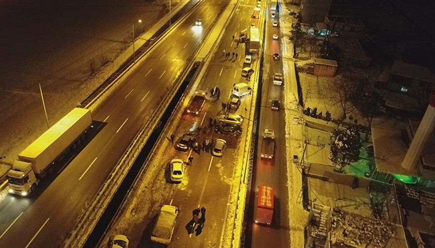 Samsunda zincirleme kaza 15 araç birbirine girdi