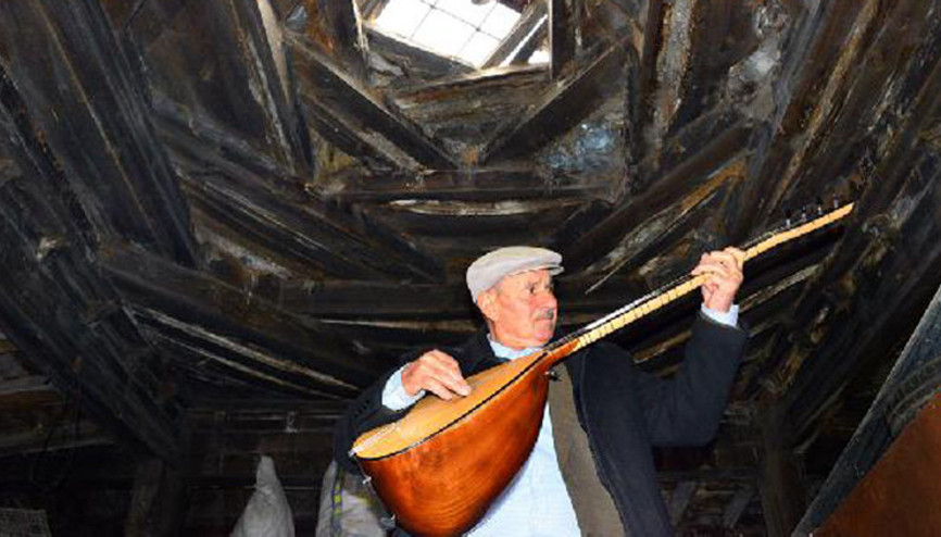 Kırlangıç örgüden asırlık çatı, sapasağlam duruyor Kırlangıç örgüden asırlık çatı, sapasağlam duruyor