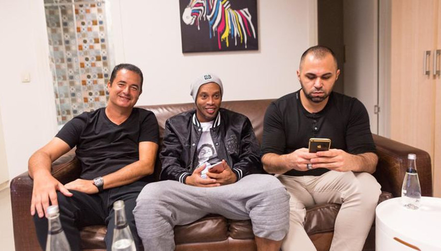 Brezilyalı efsane Ronaldinho Türkiye yolcusu