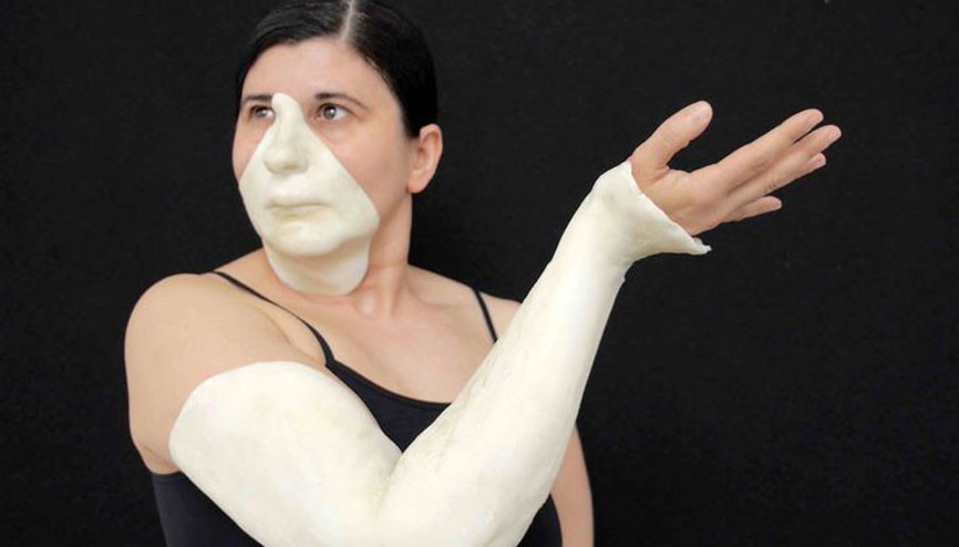 6 saat boyunca sanat performansı sunacak