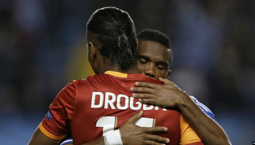 Didier Drogba ve Samuel Etoonun oğulları aynı anda ilki yaşadı