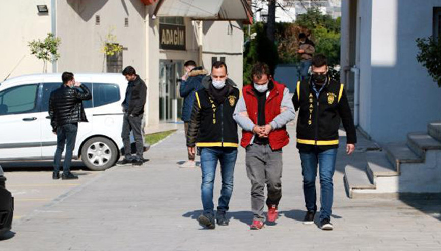 Yaşlı kadının çantasını çalan kapkaççı yakalandı