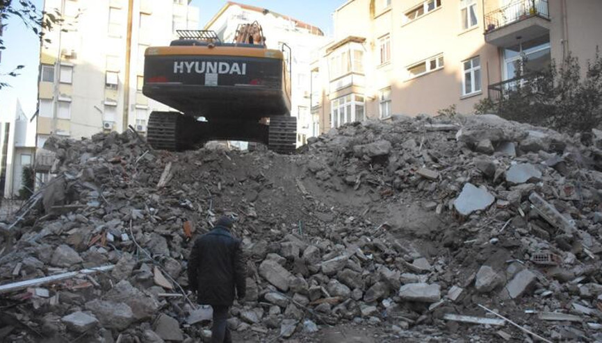 ABDli Brunsonın oturduğu ev yıkıldı