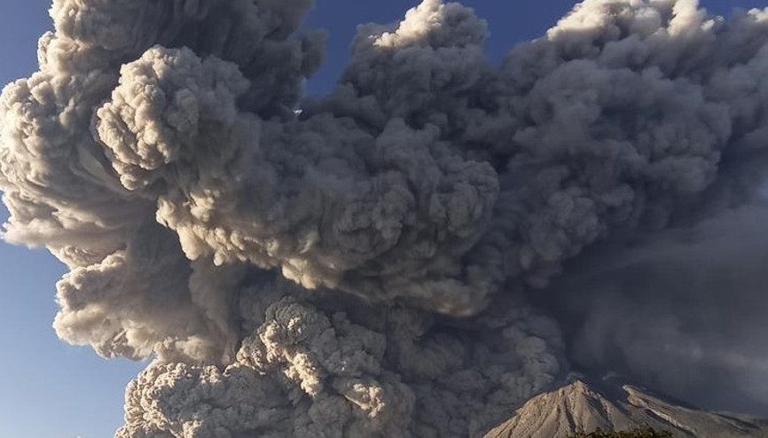 Sinabung Yanardağında korkutan hareketlilik