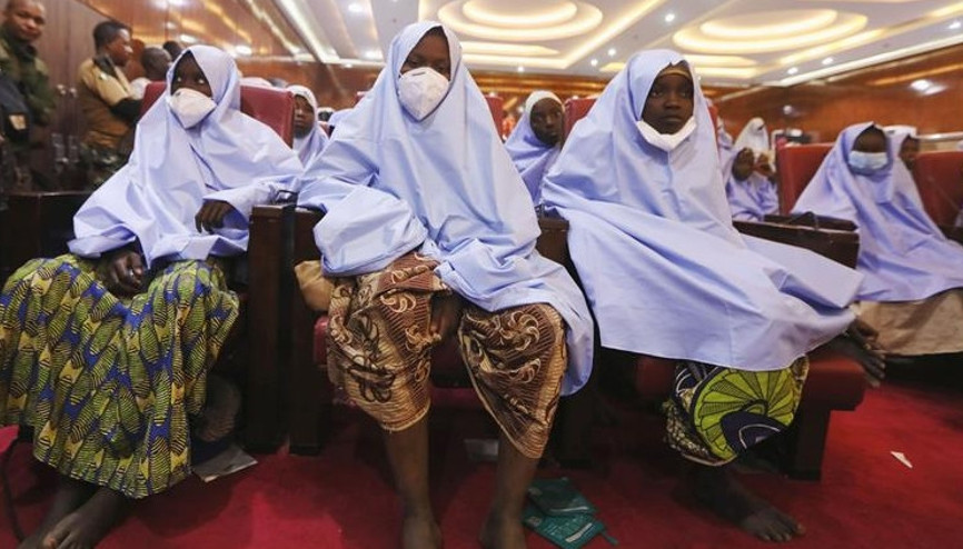 Son dakika: Nijeryada kaçırılan kız öğrenciler serbest bırakıldı