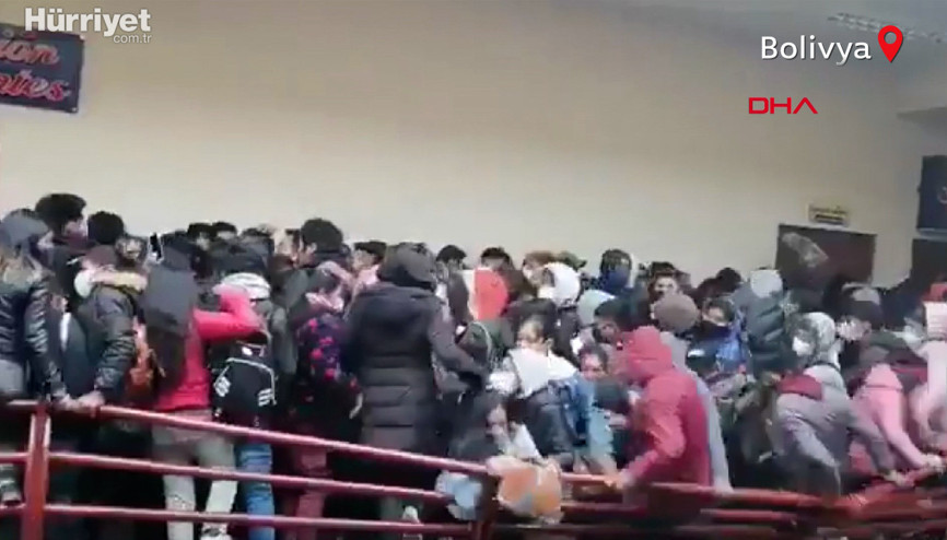 Bolivyada korkuluk faciası: 7 öğrenci hayatını kaybetti