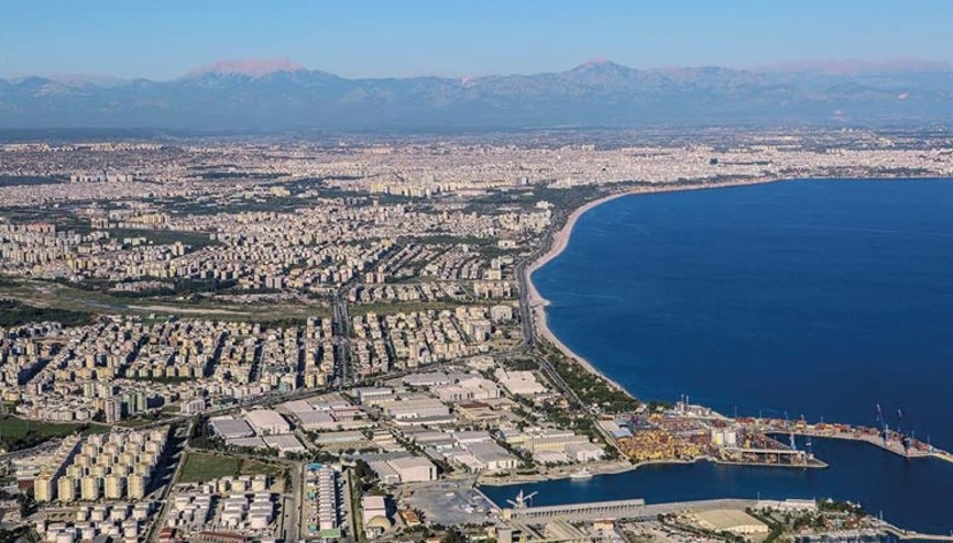 COVID-19 en çok Antalya’yı etkiledi