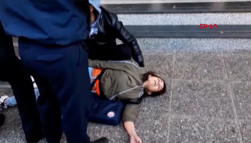 Yunanistanın göçmenlere zulmü bitmiyor: Otelden zorla atıldılar