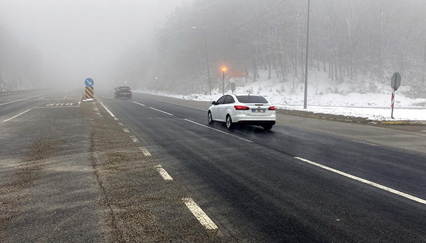 Bolu Dağında sis etkili oldu