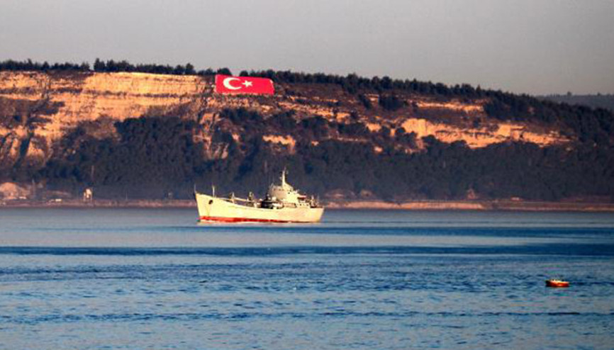Rus savaş gemisi Saratov Çanakkale Boğazı’ndan geçti