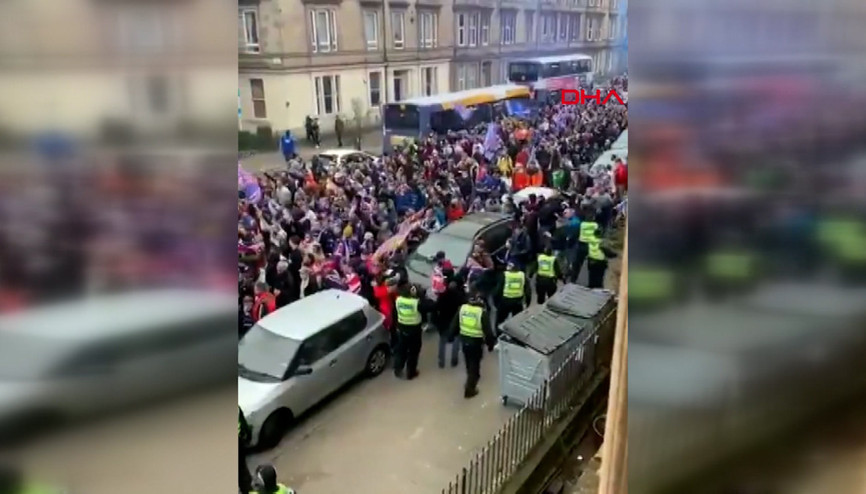 Rangersın şampiyonluk kutlamalarına pandemi tepkisi