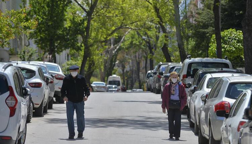 65 yaş üstü ve 20 yaş altı sokağa çıkma saatleri nedir