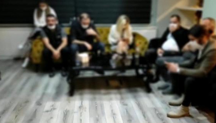 Beşiktaşta kumarhaneye çevrilen daireye baskın kamerada