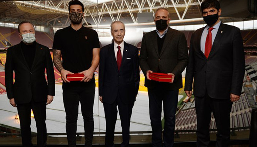 Galatasaray Başkanı Mustafa Cengiz: Her zaman takımımızın yanındayım