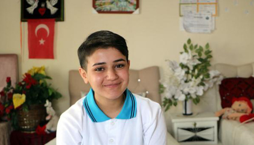 Kardeşinden nakledilen ilikle hayata tutunan Meryem, polis olmak istiyor Kardeşinden nakledilen ilikle hayata tutunan Meryem, polis olmak istiyor