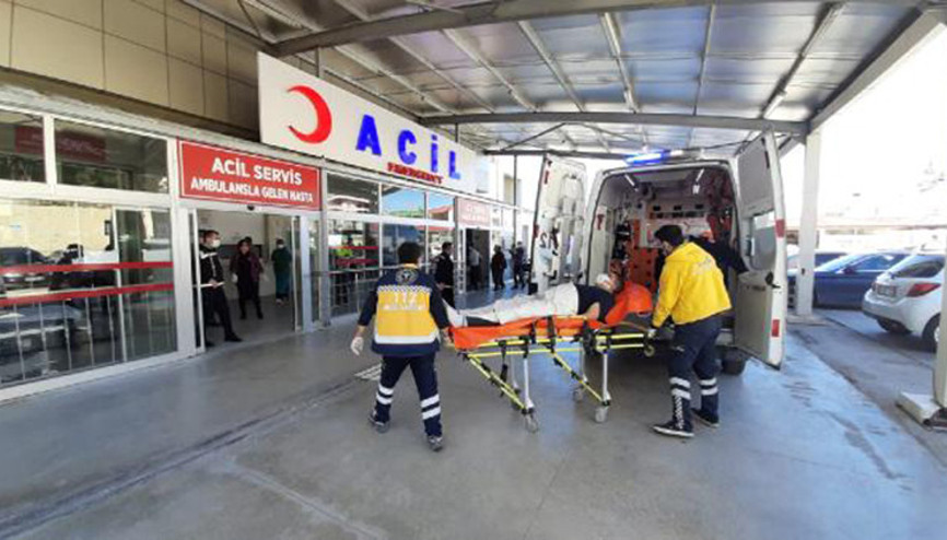 İnşaatta asansör boşluğuna düşen işçi yaralandı