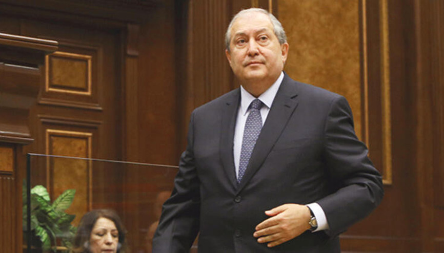 Son dakika: Ermenistan Cumhurbaşkanı Sarkisyan hastaneye kaldırıldı