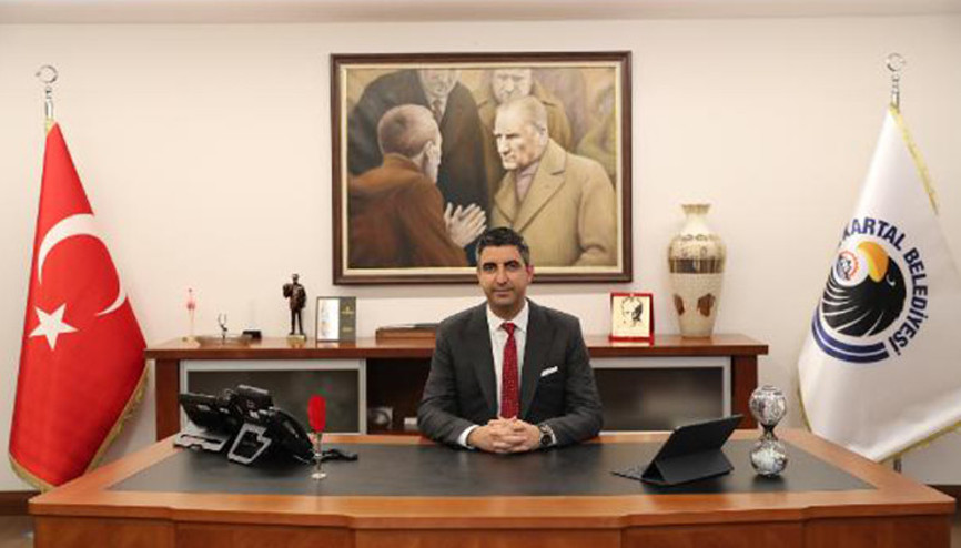 Başkan Yüksel, Kapılarınızdan çiçekler, yüzlerinizden gülümsemeler eksik olmasın