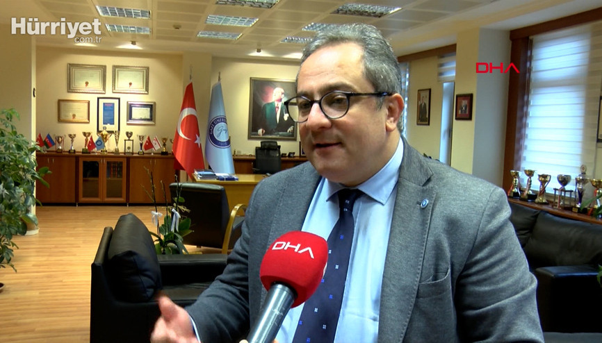 Prof. Dr. Mustafa Necmi İlhan: Mutant virüs, kısa sürede az sayıda virüs ile bulaşabiliyor Prof. Dr. Mustafa Necmi İlhan: Mutant virüs, kısa sürede az sayıda virüs ile bulaşabiliyor