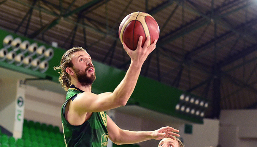 Darüşşafaka Tekfen 90-68 OGM Ormanspor