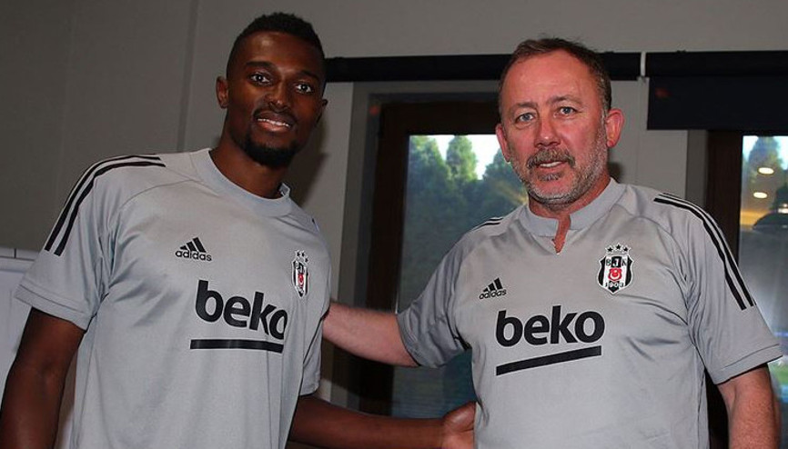Beşiktaşta Bernard Mensahın acı günü