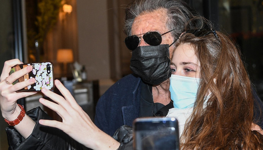 Efsane oyuncu adım atamaz hale geldi: Hayranları geçit vermedi