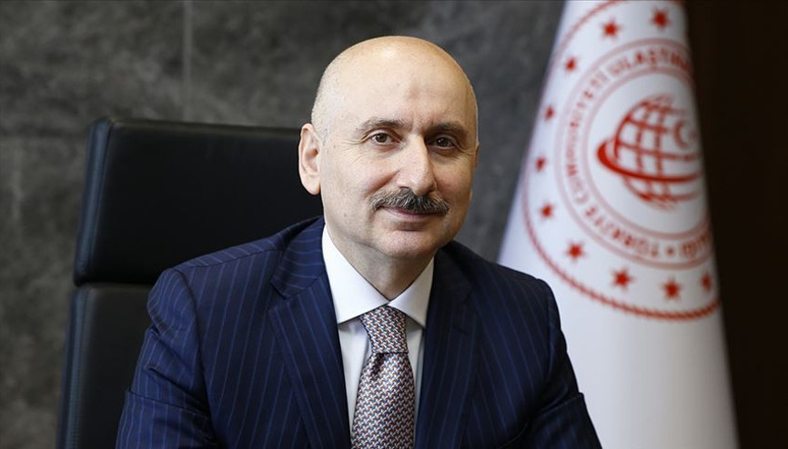 Bakan Karaismailoğlu: Artık uçan taksileri göklerde görmeye alışacağız Bakan Karaismailoğlu: Artık uçan taksileri göklerde görmeye alışacağız